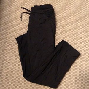 Lululemon Studio Crop pants